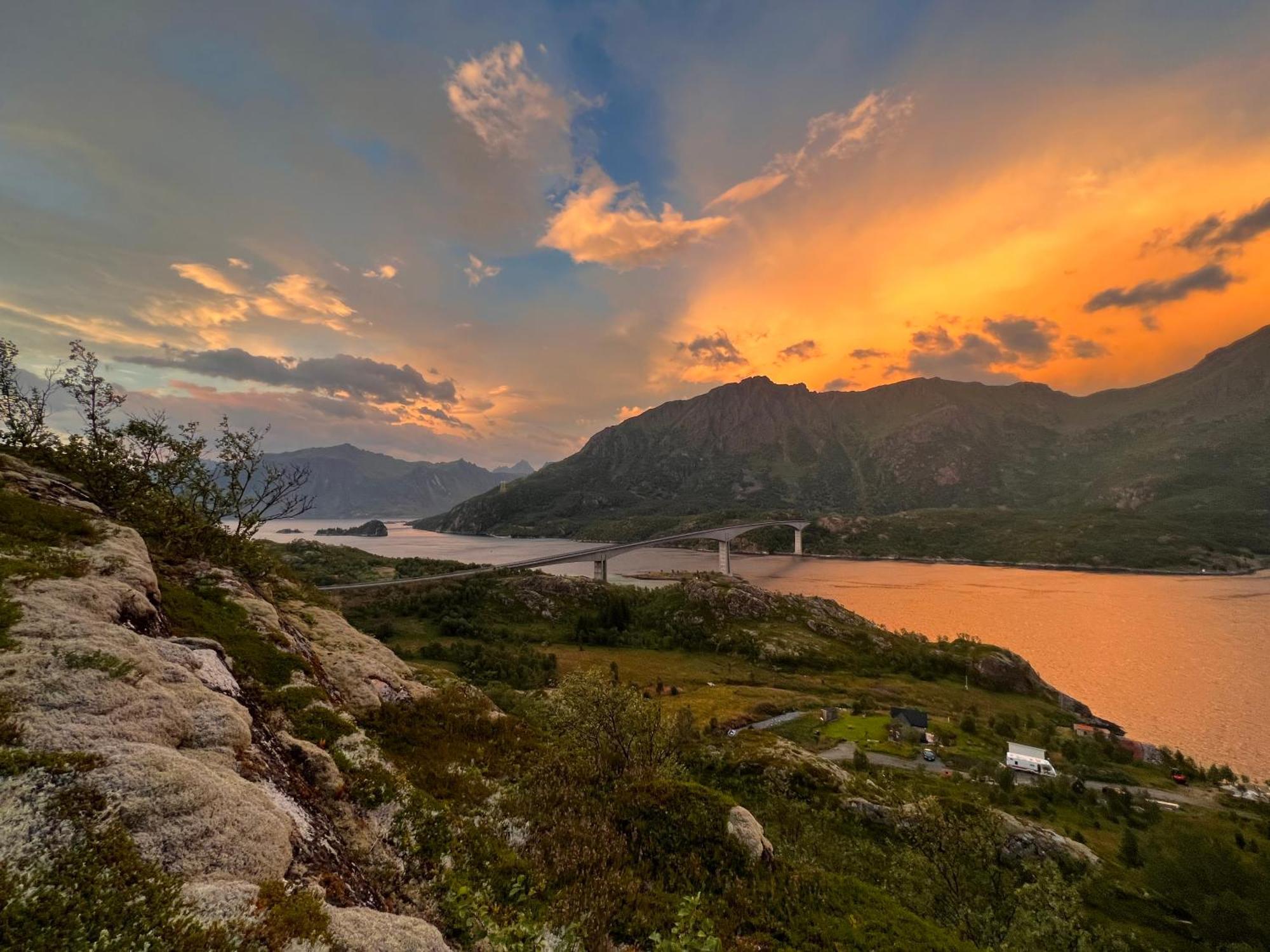 Lofoten And Vesteralen Kveldro Myrland Bagian luar foto