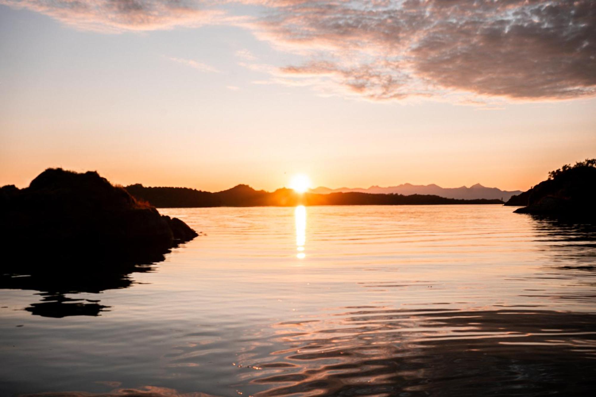 Lofoten And Vesteralen Kveldro Myrland Bagian luar foto